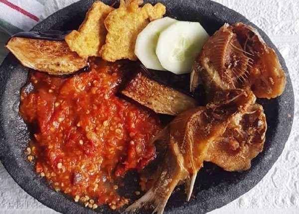 Sambal Belacan Ikan Asin, Salah Satu Kuliner Nusantara Khas Indonesia